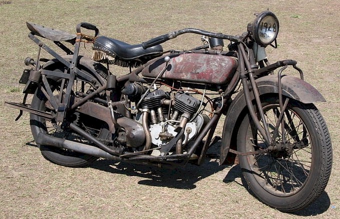 Old rusty bike, before detailing by Sam (just kidding)